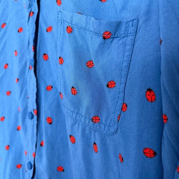 Beach Lunch Lounge Blouse Womens Sz XL Blue Ladybug Print Button Up Long Sleeve - Picture 4 of 11